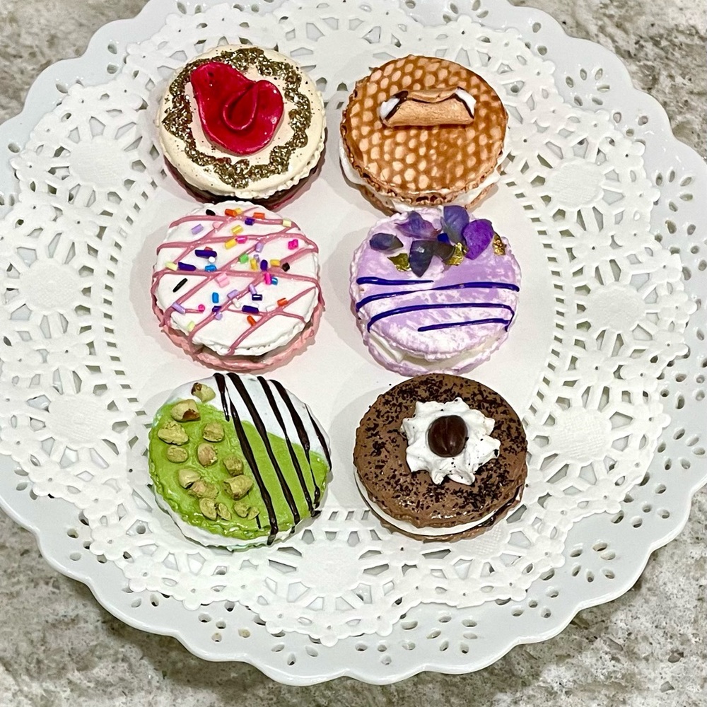 Faux Handmade Decorated Macarons